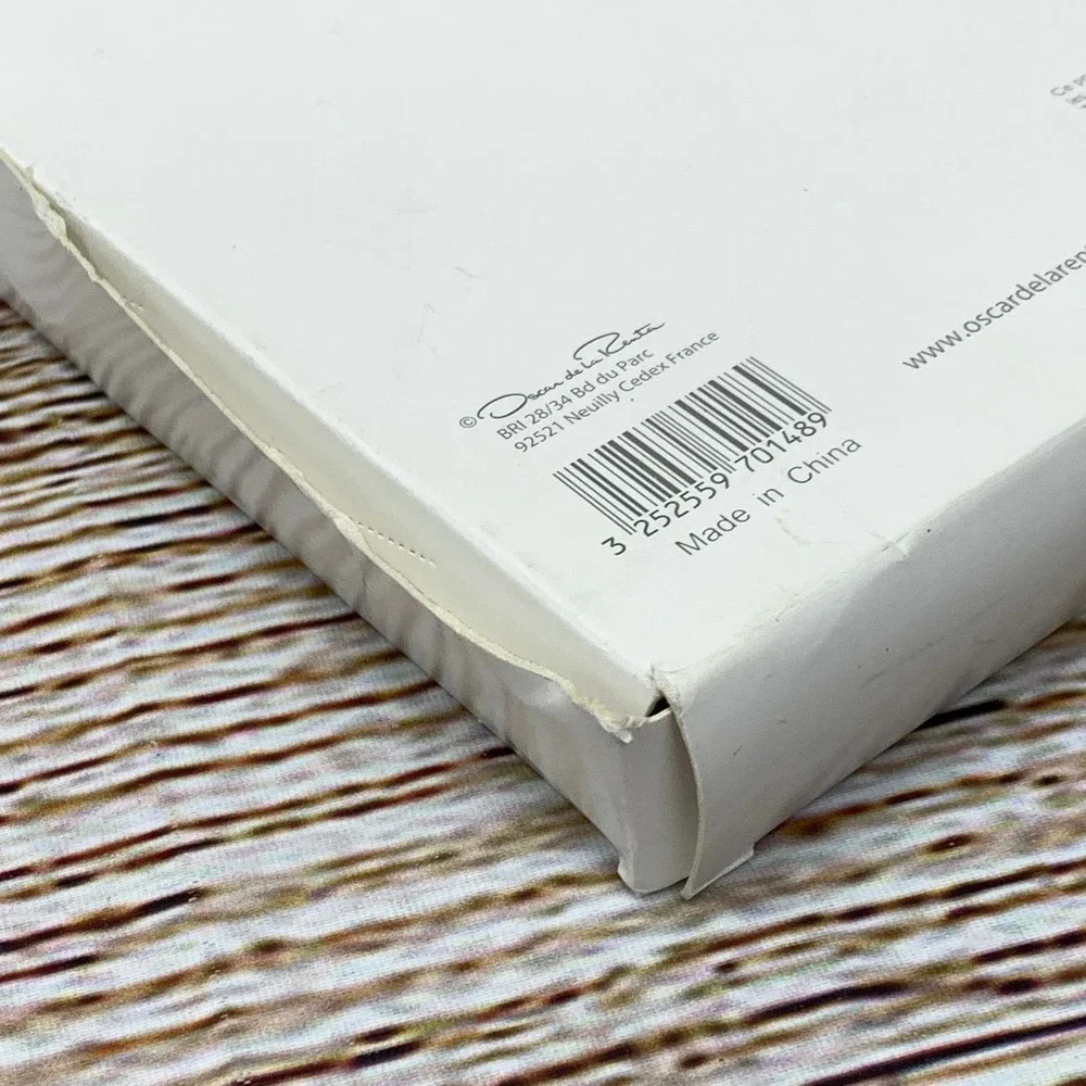 Oscar de‎ la Renta Parfums Journal White Notebook Diary Stationary New w/ Box